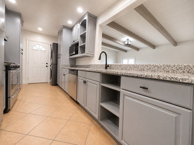 Building Photo - Beautifully Upgraded Los Altos Home!
