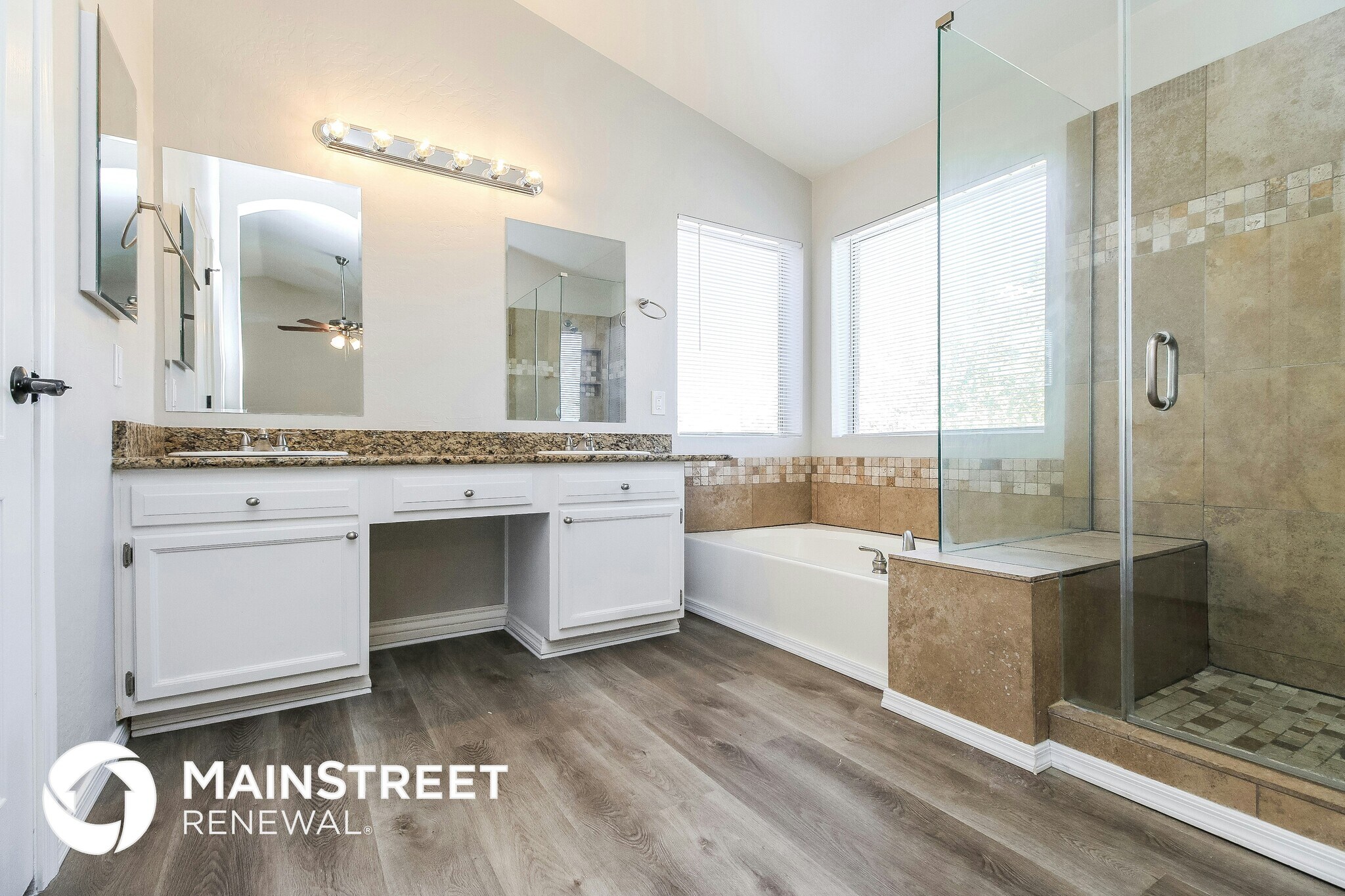 Building Photo - 897 N Kingston St