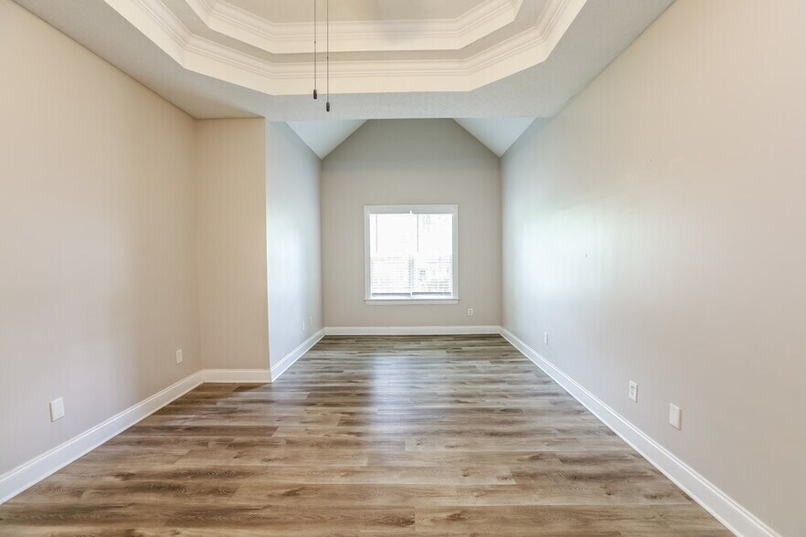 Building Photo - 116 Arborwood Way