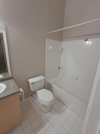 Building Photo - 260 Crestwood Cir