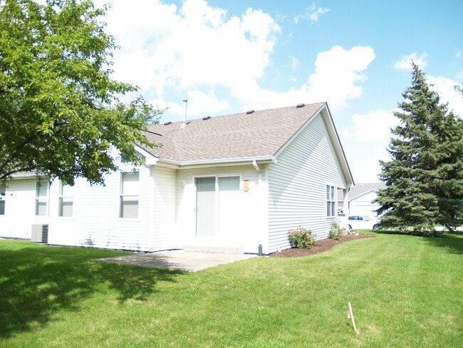 Building Photo - 4707 Mikasa Ct