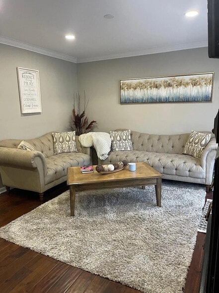 Primary Photo - Room in Townhome on Cardigan Cir
