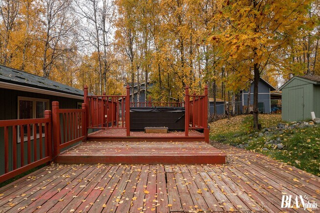 Building Photo - Beautiful modern home in an awesome neighb...