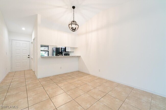 Building Photo - 2009 Pine Isle Ln