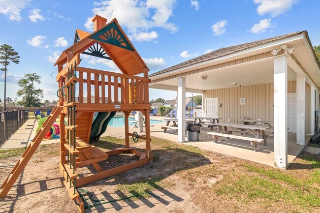 Building Photo - 3 Bed | 2.5 Bath | ~1,536 Sq Ft | Available for Rent