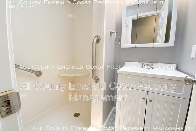 Building Photo - 521 Marlowe Dr