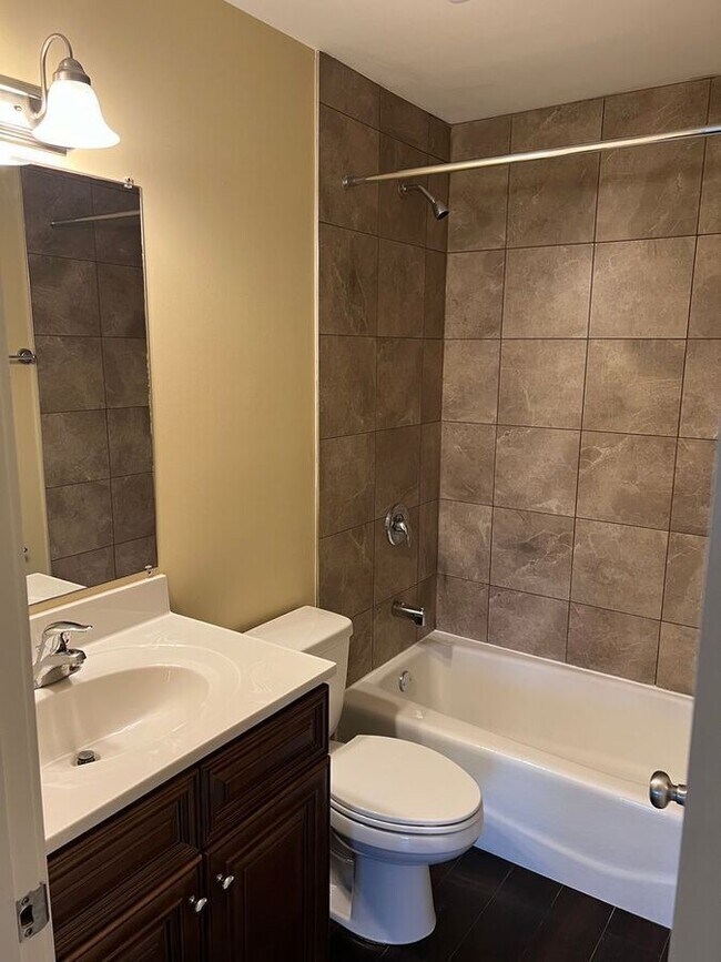 Building Photo - 1500 Light Road