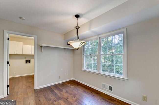 Building Photo - 478 Dorsey Cir SW