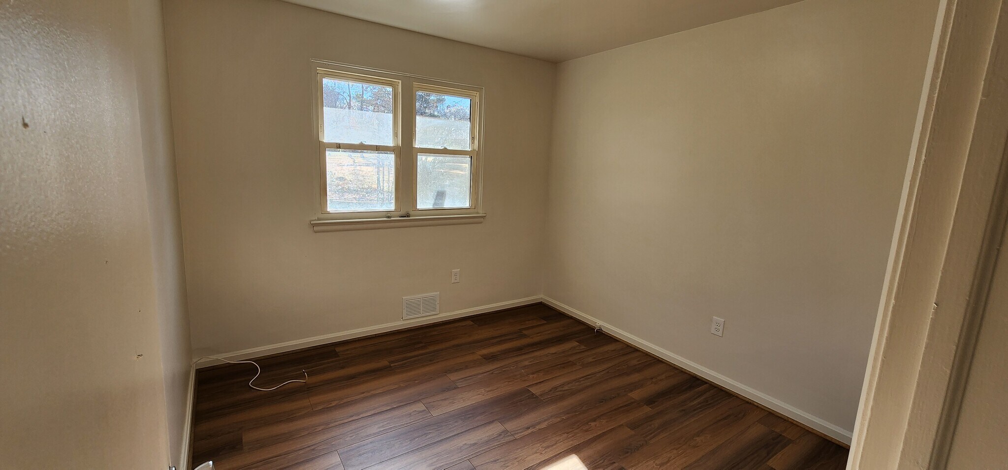 Building Photo - 1001 Orchard Way