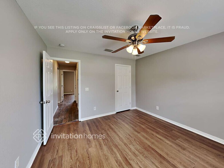 Building Photo - 25208 Palisade Rd