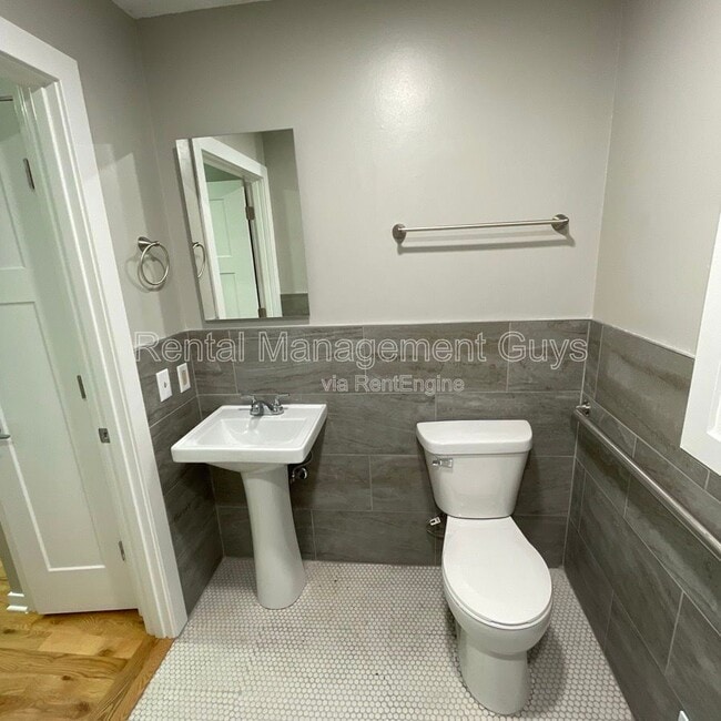 Building Photo - 8229 Halifax Ct N