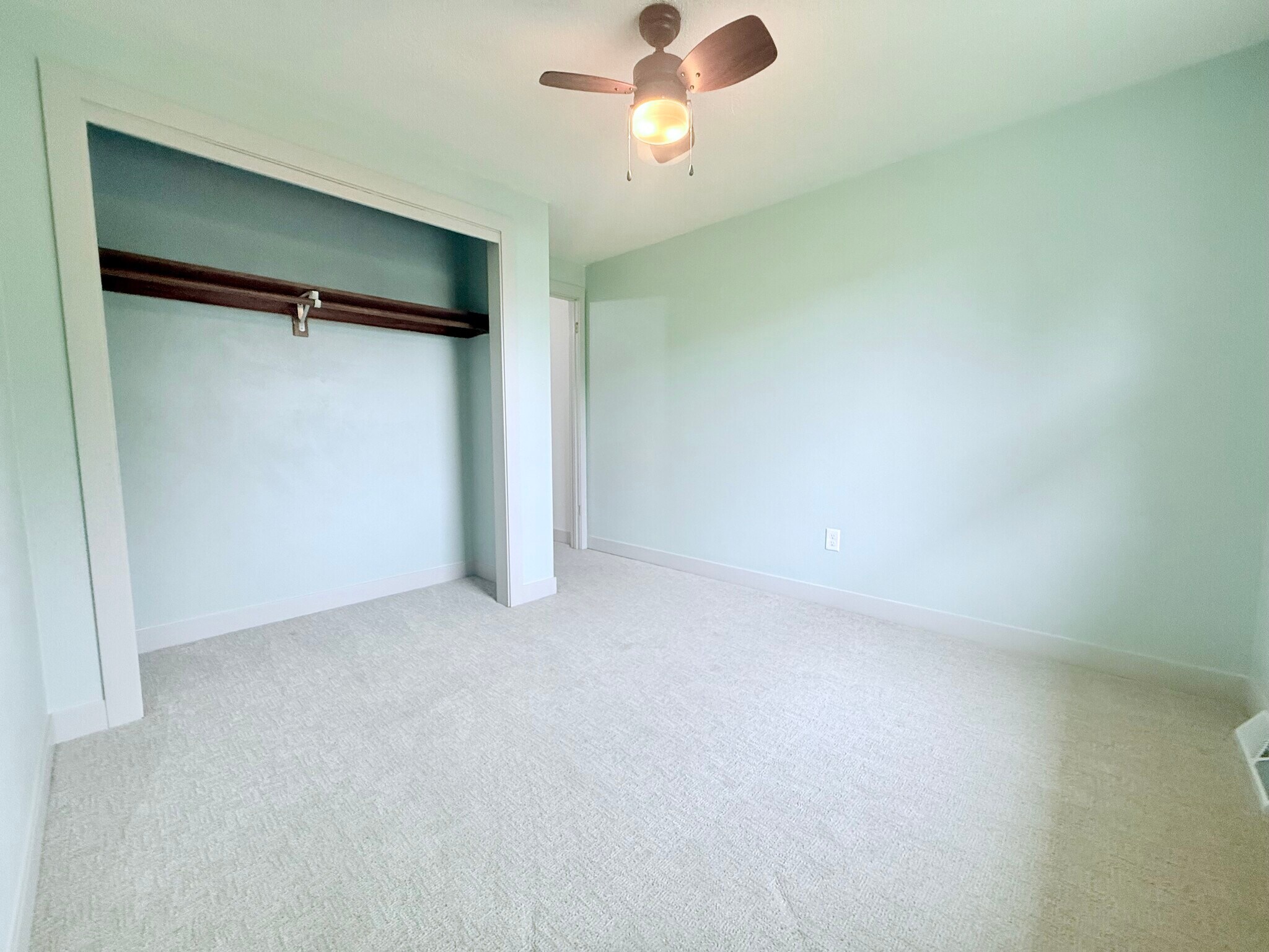 Bed #1 - 1409 W 2nd St