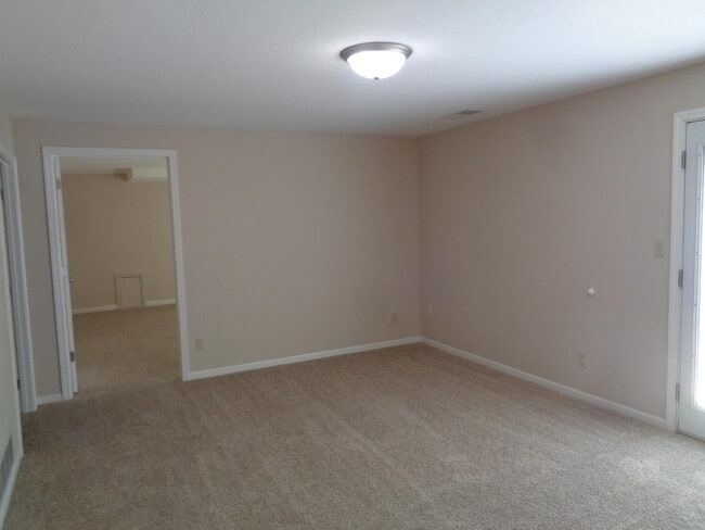 Building Photo - 3801 Blue Cedar Ln