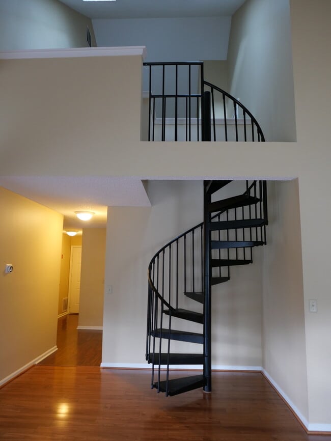 Building Photo - 709 Eagles Chase Dr