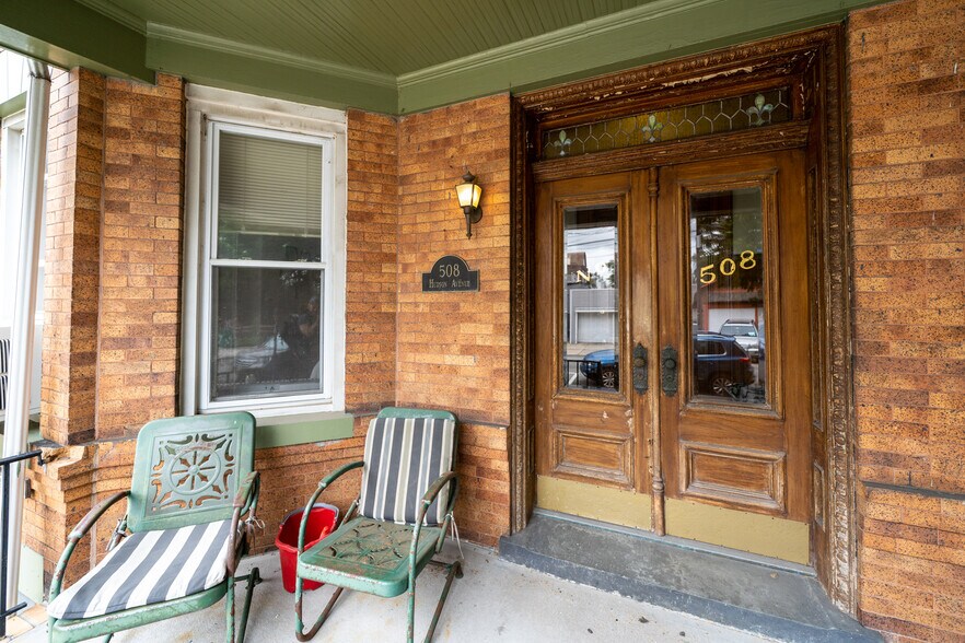 Building Photo - 508 Hudson Ave