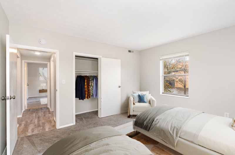 Building Photo - 566 Glenwood Ave