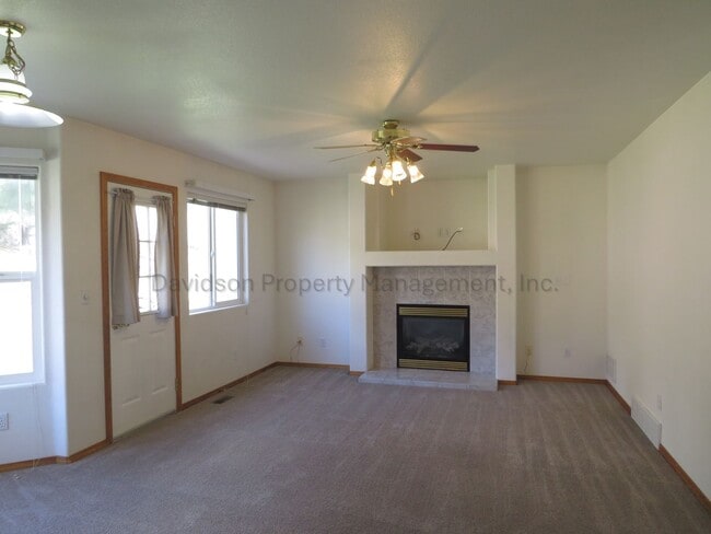 Building Photo - 15485 Curwood Dr