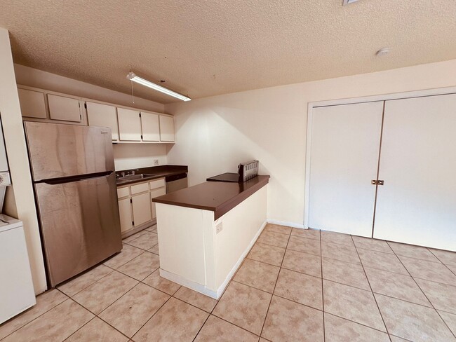 Building Photo - 1810 West St