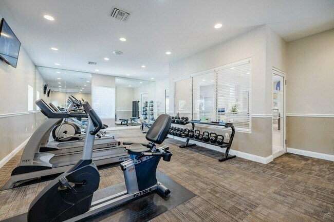 Building Photo - 2035 Philippe Pkwy