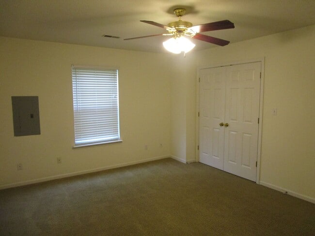 Building Photo - 1616-1618-1618 Juniper Dr