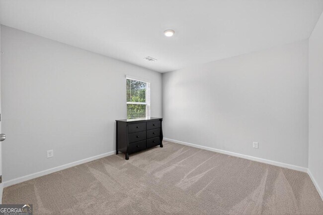 Building Photo - 7566 Jennadee Dr