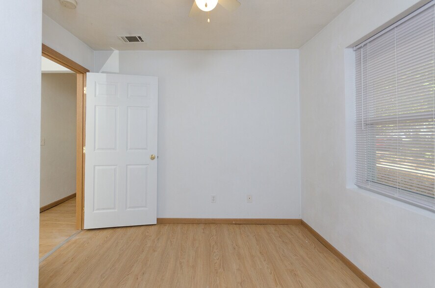 Building Photo - 4607 Ruth St