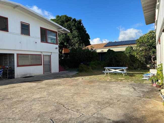 Building Photo - Lakimau Gardens LLC