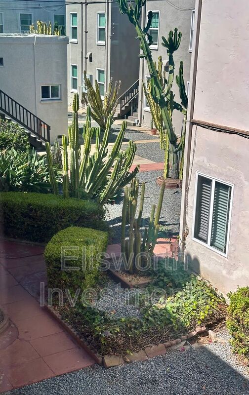 Building Photo - 3531 Park Blvd