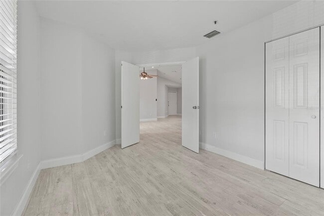 Building Photo - 4045 Crockers Lake Blvd