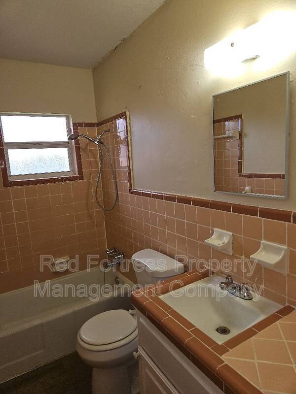 Building Photo - 4555 Jersey Rd