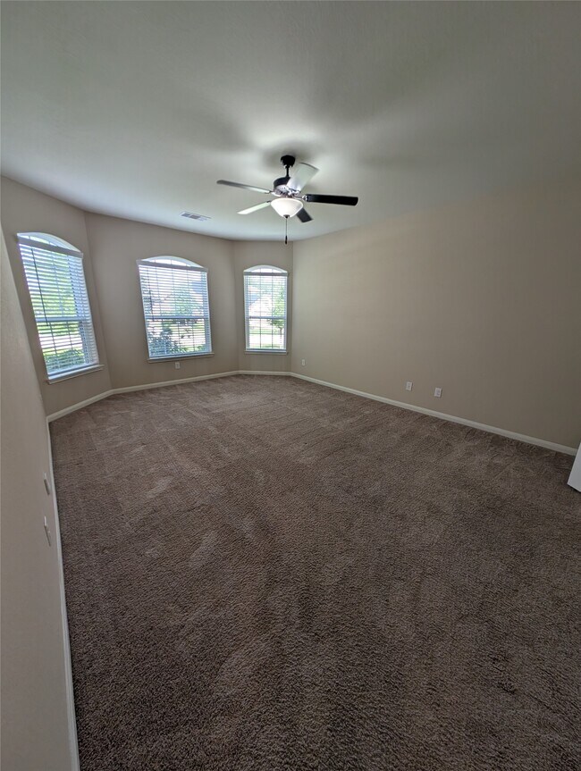 Building Photo - 21210 Echo Manor Dr