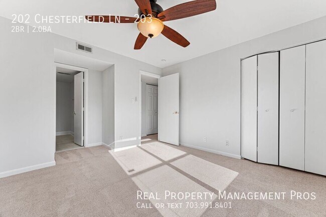 Building Photo - 202 Chesterfield Ln