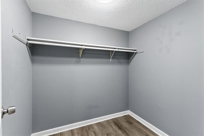 Building Photo - 3009 Hawthorne Pl