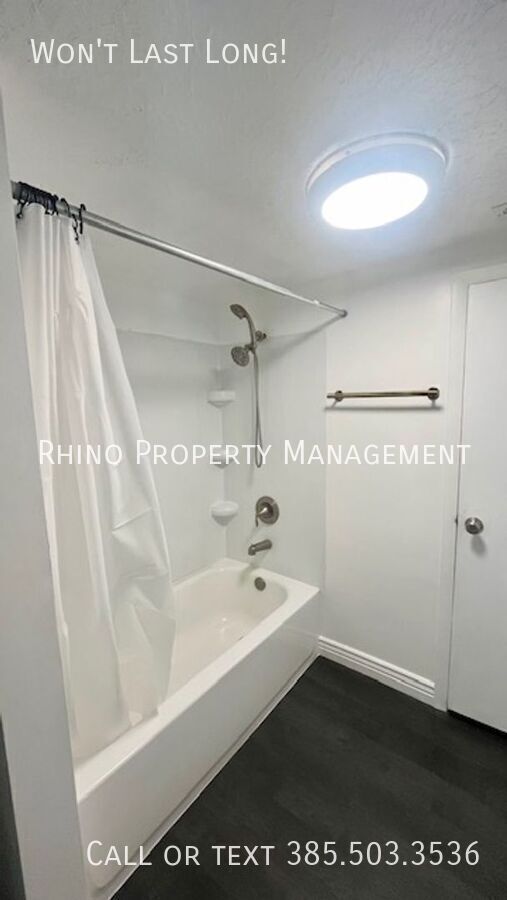 Building Photo - 6045 S Jamaica St