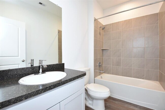 Building Photo - 24311 Saddlestone Green Dr