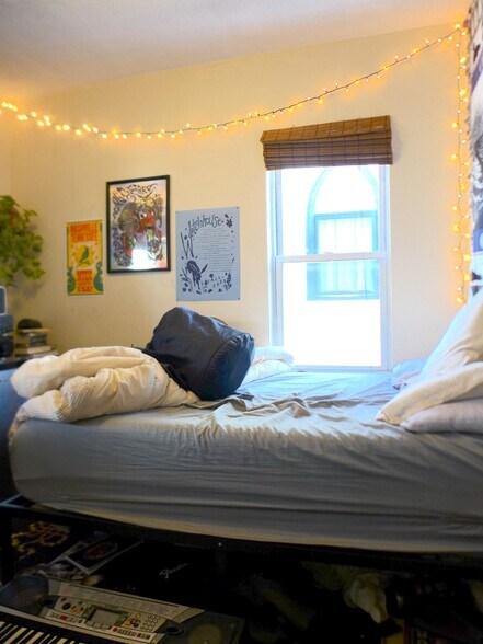 Building Photo - 10 Darling St