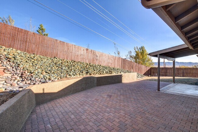 Building Photo - 8660 E Manley Dr