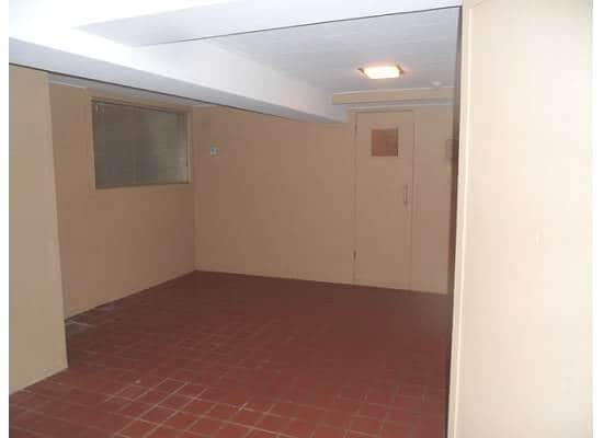 Building Photo - Broadway Hill home