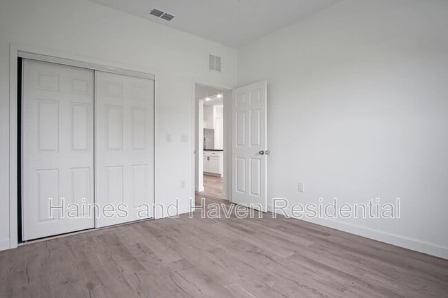 Building Photo - 308 Pearl St