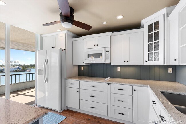 Building Photo - 1542 Jupiter Cove Dr