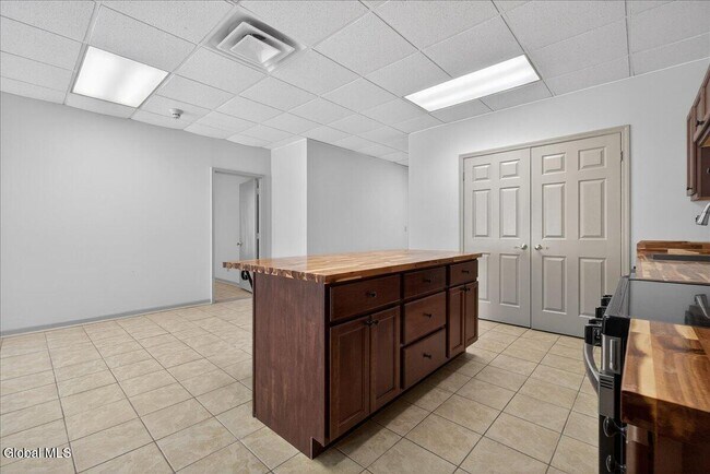 Building Photo - 54 Freemans Bridge Rd