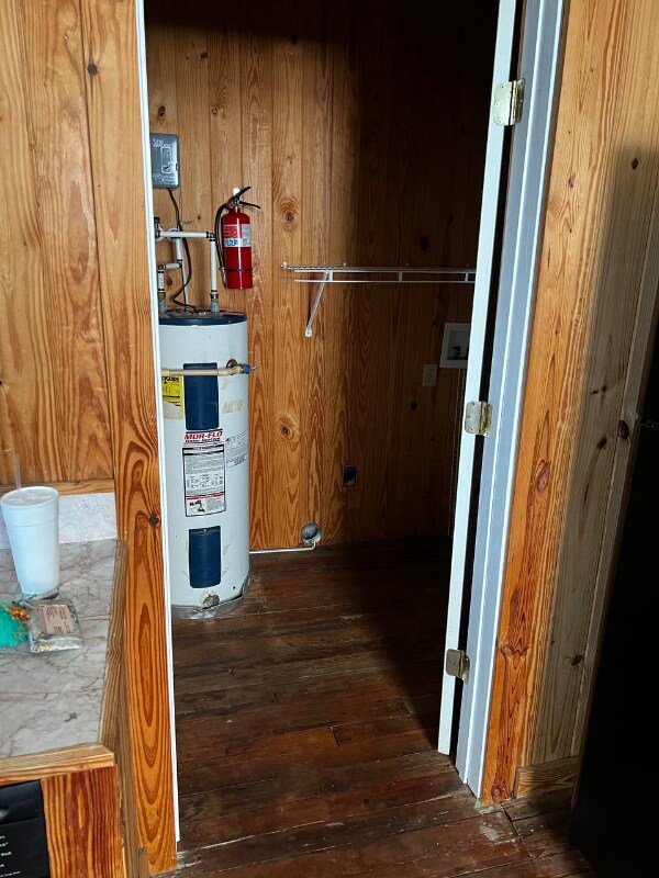 Building Photo - 1043 S Pine St