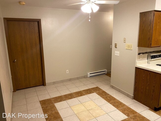 Building Photo - W194N16510 Eagle Dr