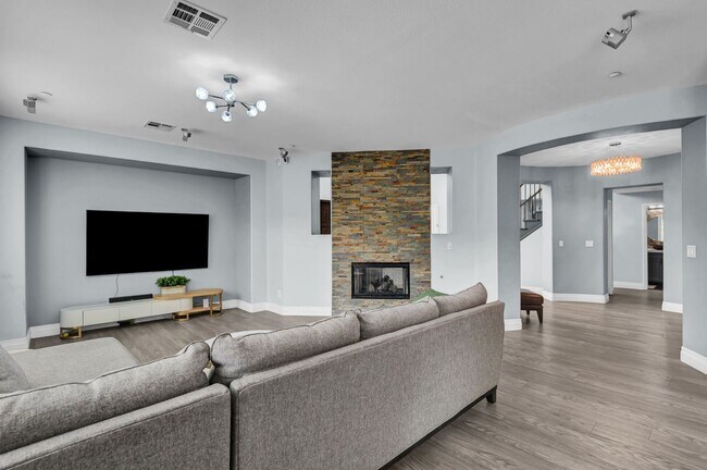 Building Photo - 1289 Vietti St