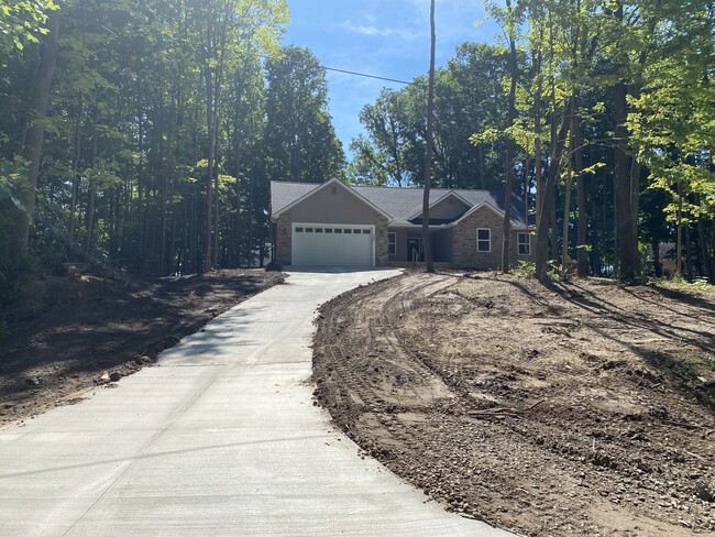 Primary Photo - 9453 Shady Dr