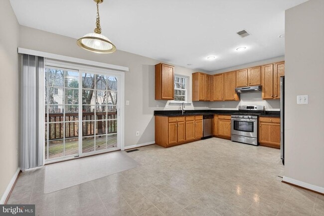 Building Photo - 7568 Great Swan Ct