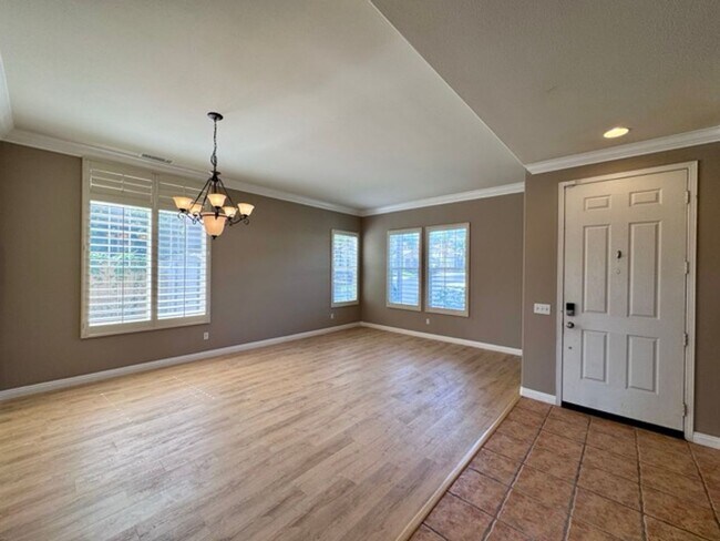 Building Photo - Beautiful Corona Pool Home with 4 bedroom ...