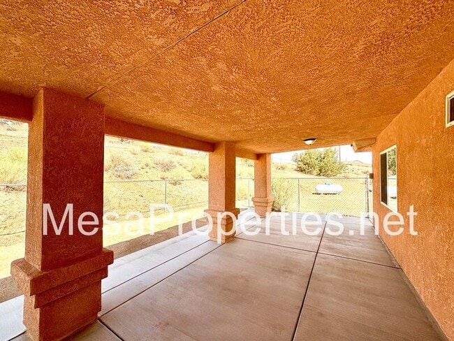 Building Photo - 11155 Phelan Rd
