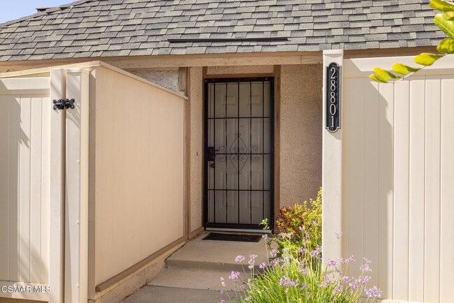 Building Photo - 28801 Conejo View Dr