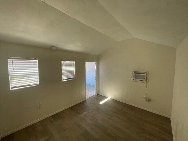 Building Photo - Great Home in Arcadia Light - Price Reduced